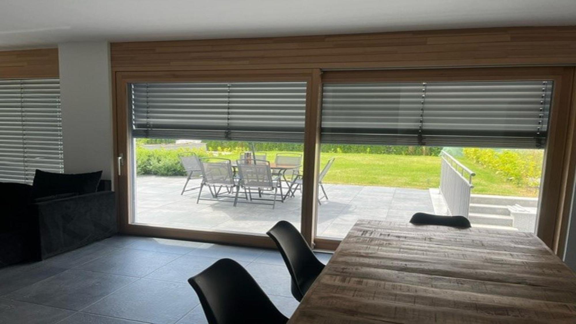 Moderne Ferienwohnung Sonnenbuehl Singen Exterior photo